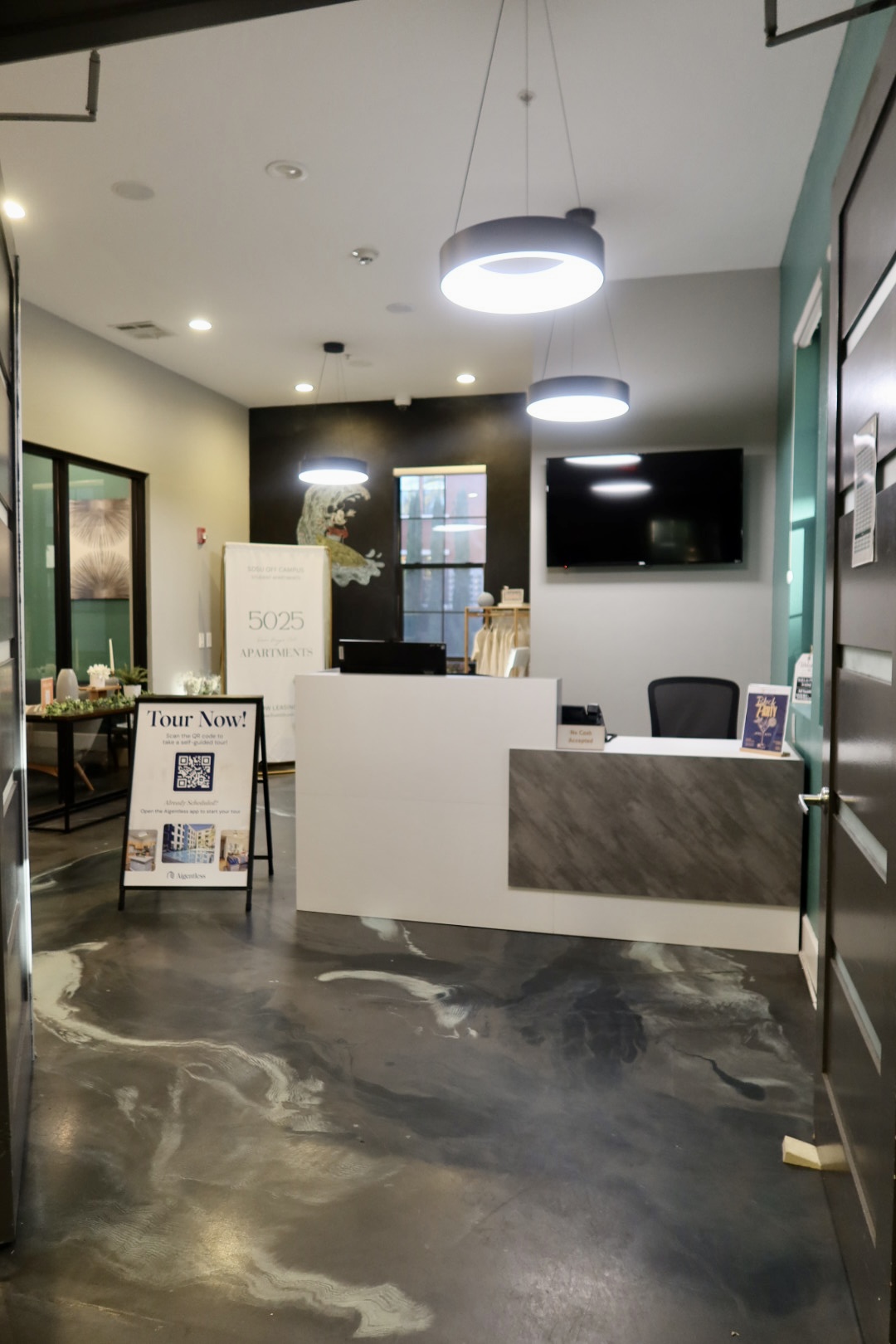 apartment leasing office reception desk